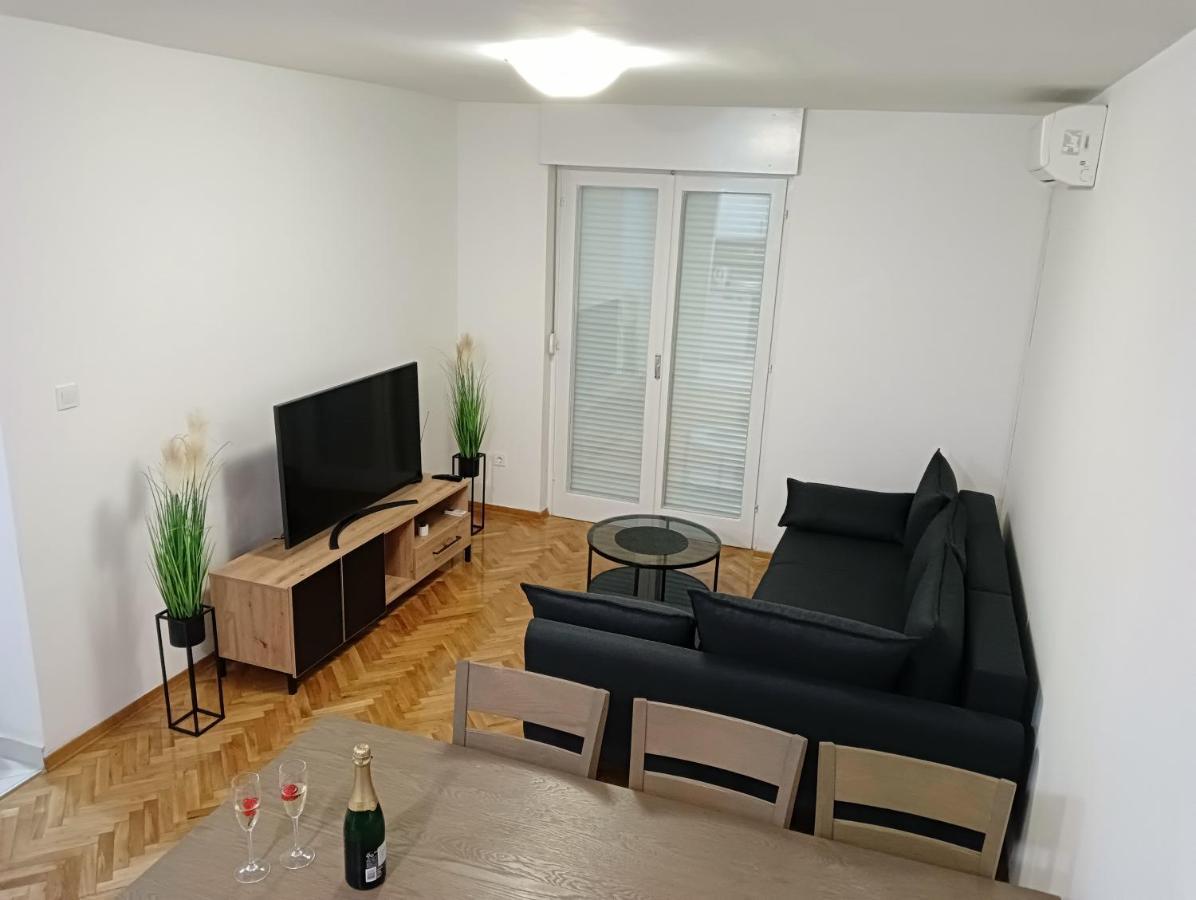 Apartman Luna 자다르 외부 사진